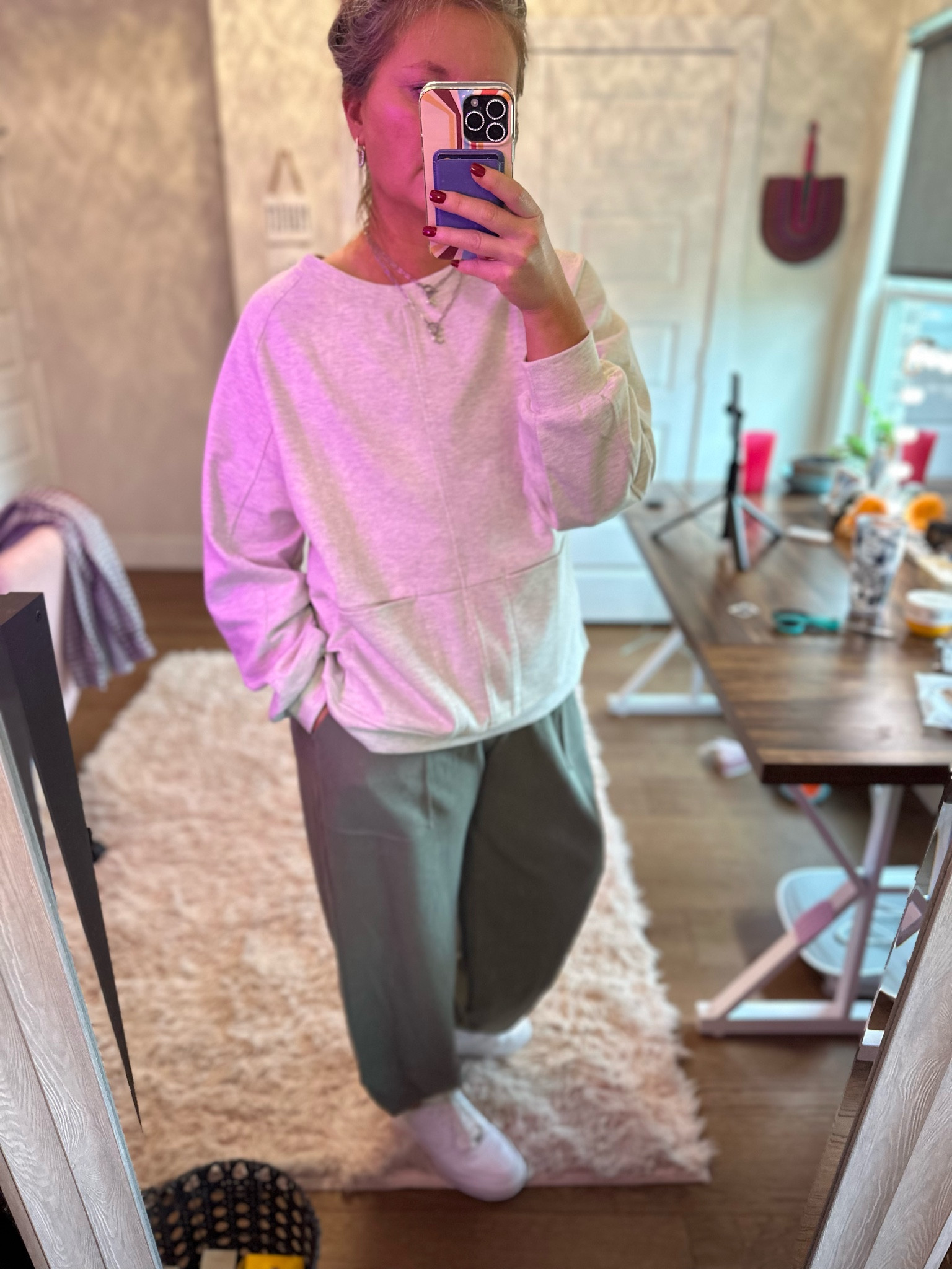 Oversized Crew Neck Sweater with pockets

#LTKMidsize #LTKStyleTip #LTKFindsUnder50