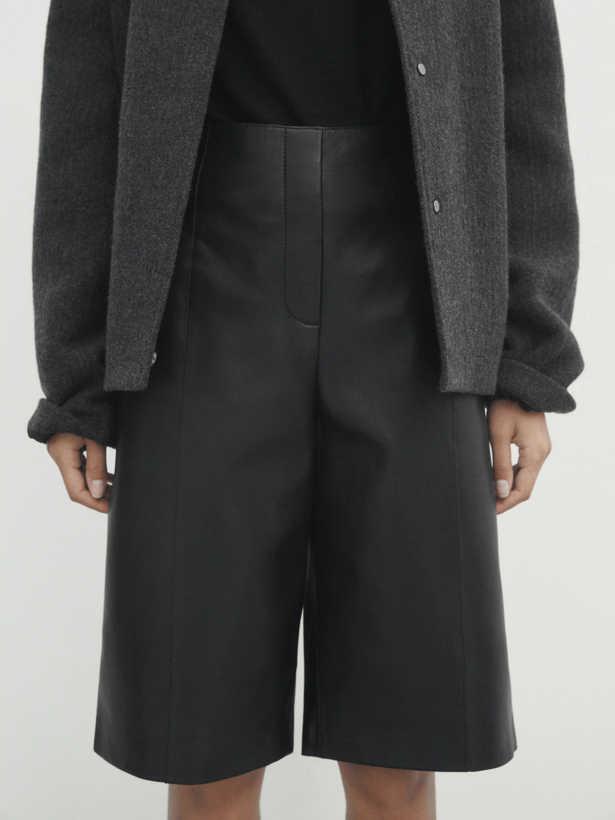 Nappa leather Bermuda shorts with central seam - Massimo Dutti | Massimo Dutti US