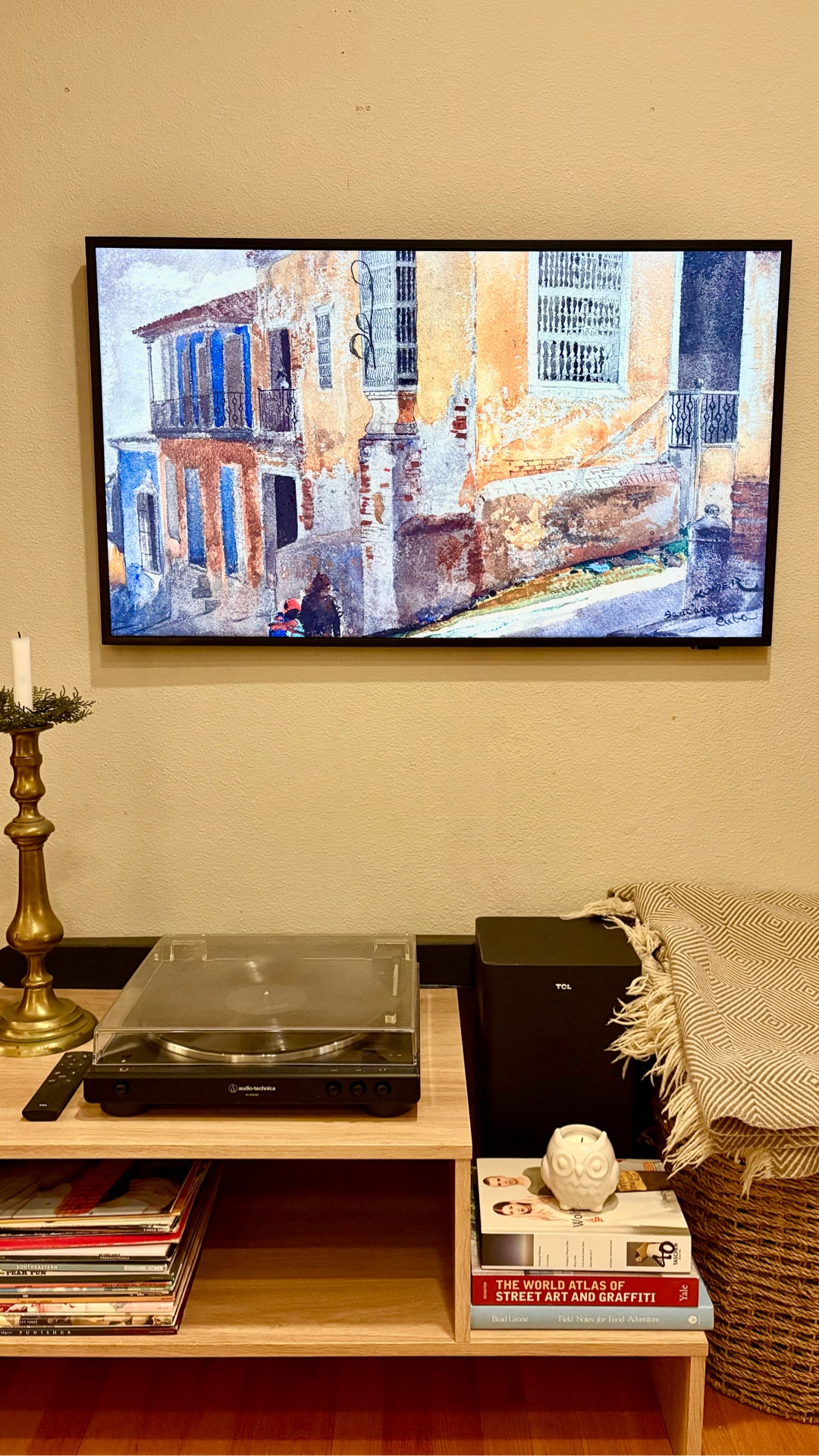 Holiday Gifts🎁 
Home Refresh

We finally got a Frame TV after long considering it, and it’s on sale for Cyber Week! 

The picture quality is great and we just love the art mode feature!  
I am waiting for a new Frame (which we ordered separately) and comes in 4 colors. I am going with the light wood. I’ll show you again when it’s all styled but I wanted to share it while it’s on sale! 





#LTKSaleAlert #LTKHoliday #LTKHome