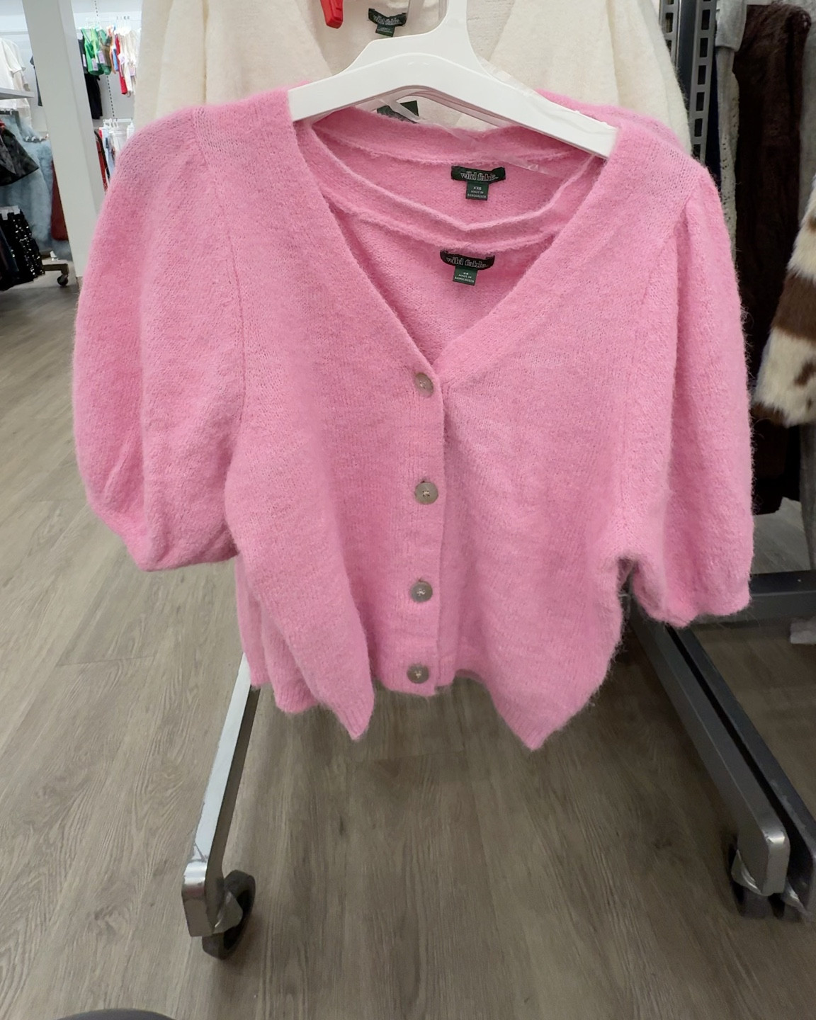 Target Women’s Puff Short Sleeve Cardigan

These are super cute!! 4 color choices.

#LTKFindsUnder50 #LTKHoliday #LTKGiftGuide
