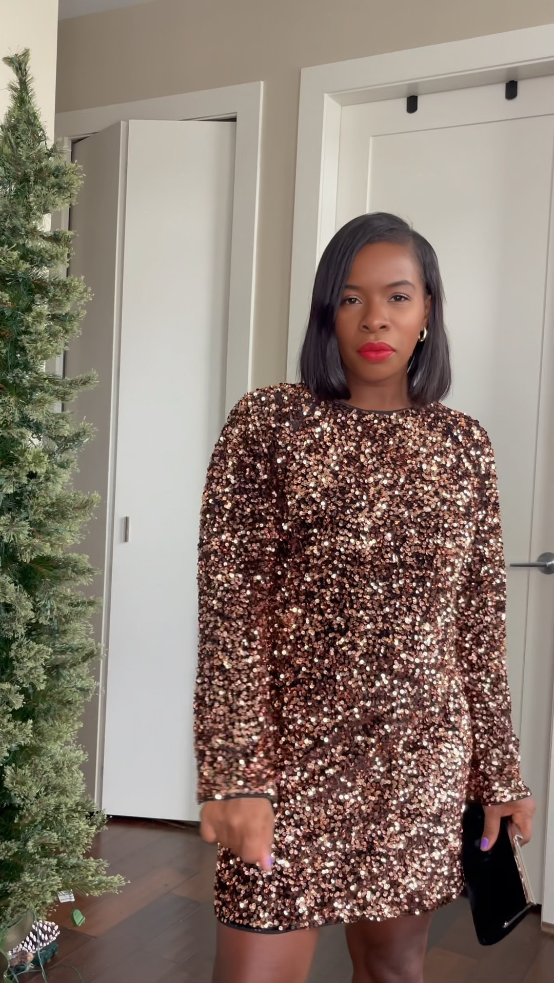 It’s sequin season. This dress is great for holiday parties, dinners or any event that requires a bit of sparkly. I’m wearing a S 

#LTKHoliday #LTKparties #LTKstyletip