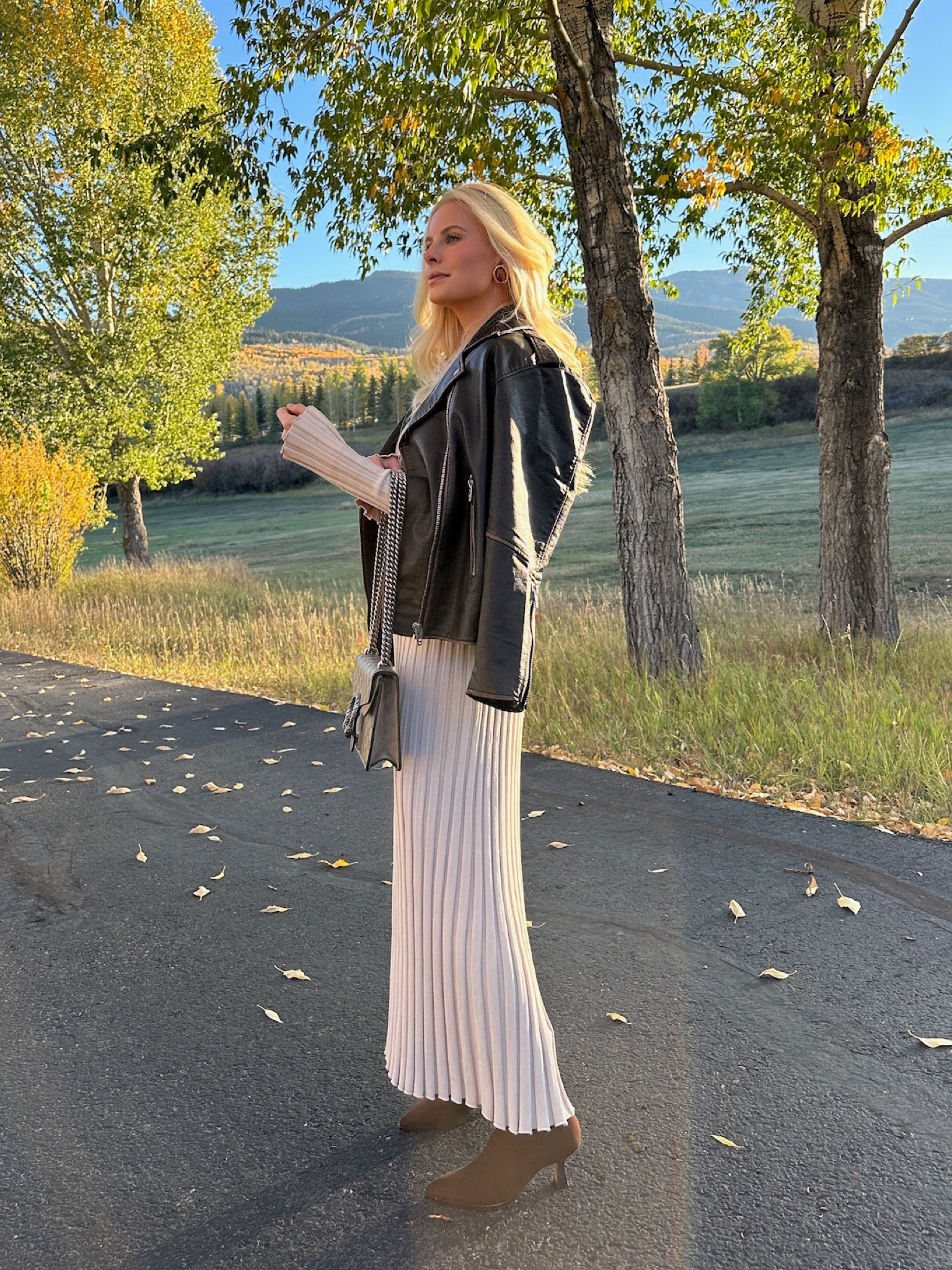 Aspen Dinner Outfit! Small in dress, medium in jacket, boots are true to size.
Linked similar in all! 
#kathleenpost #aspen #mountainstyle 

#LTKStyleTip #LTKSeasonal #LTKTravel