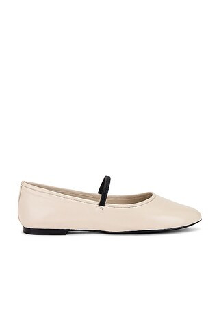 Jolie Flat
                    
                    RAYE | Revolve Clothing (Global)