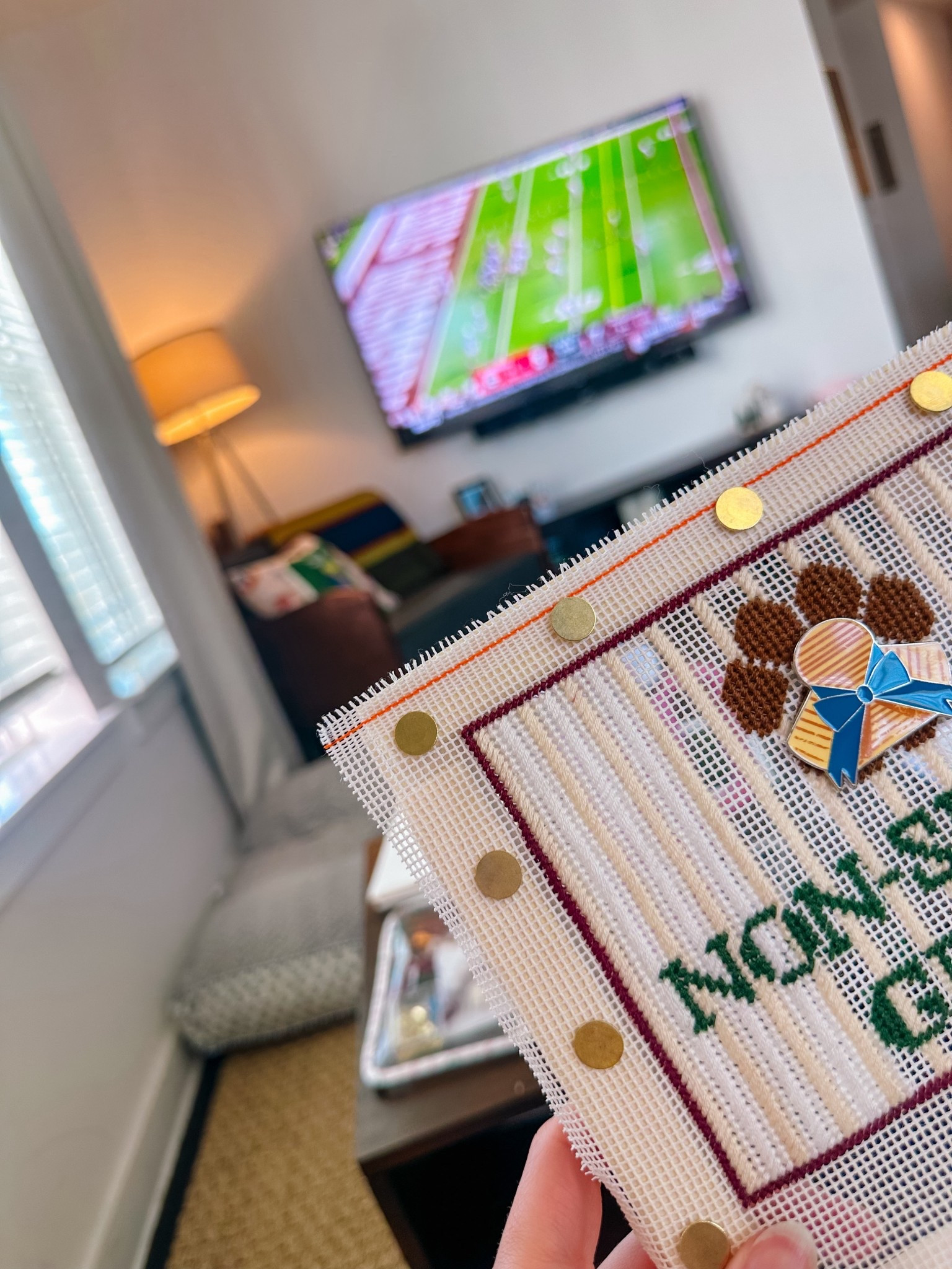 Needlepoint girlies!!! I recently got stretcher bars for my canvases….and I feel it’s a game changer. Idk how I went so long without them! Doing a simple project to test them out…what do you prefer? 