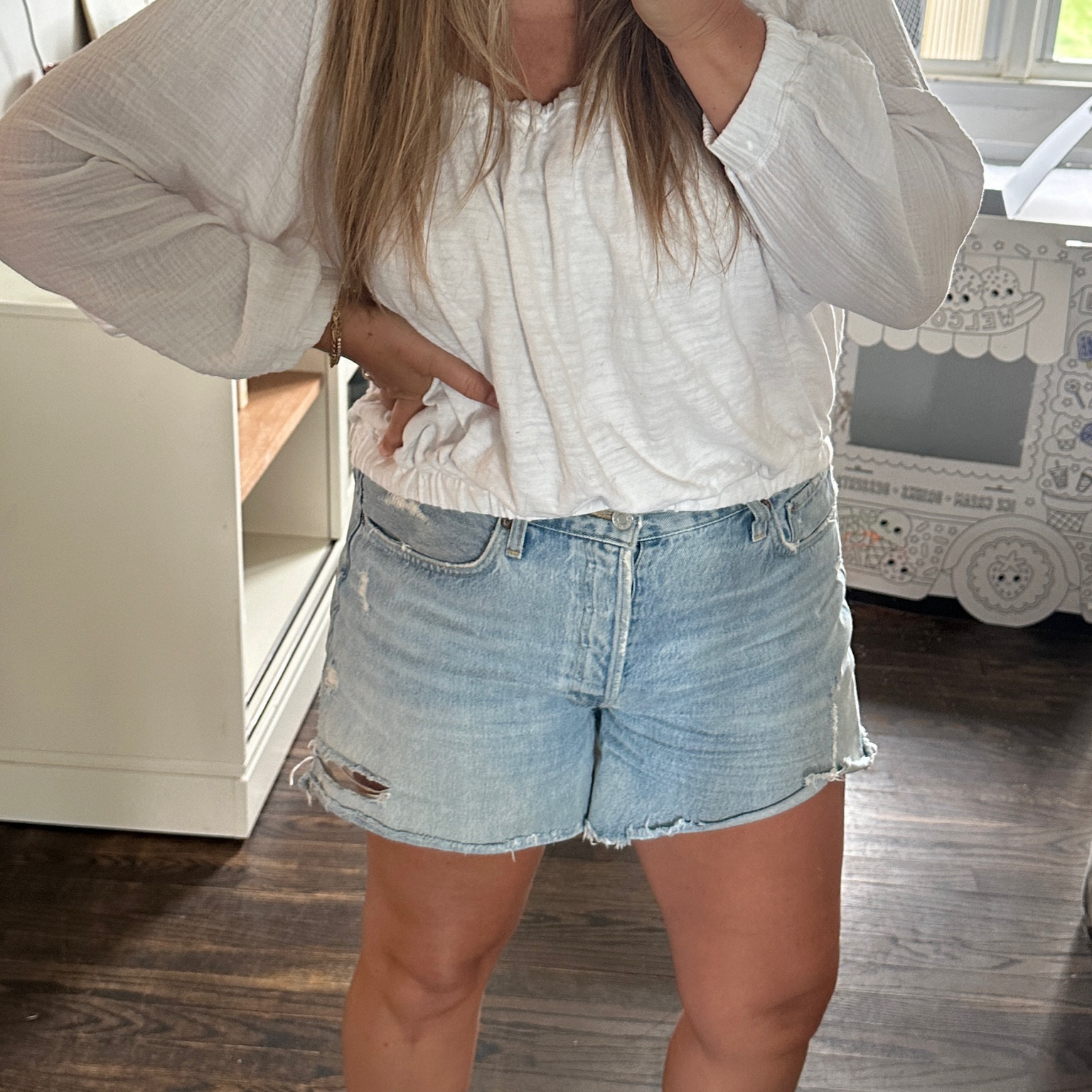 Im wearing swapmeet color and i size up one size ( they will break in but no stretch) SO worth the investment for wear year after year. They get better with time too! 

Ive linked the other washes i own and the non distressed hem variation.

Search “agolde” on my ltk page to see more ways to style too! 

#LTKBacktoSchool