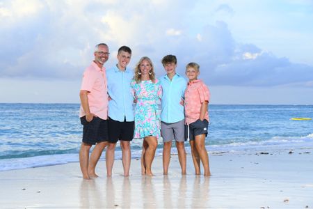 Family photo beach outfit ideas. Make sure to pack coordinating outfits for your next family vacation

#LTKmens #LTKfamily #LTKtravel