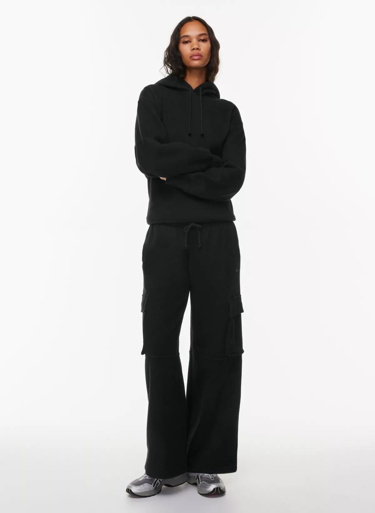 COZY FLEECE MEGA CARGO™ DRAWSTRING SWEATPANT | Aritzia