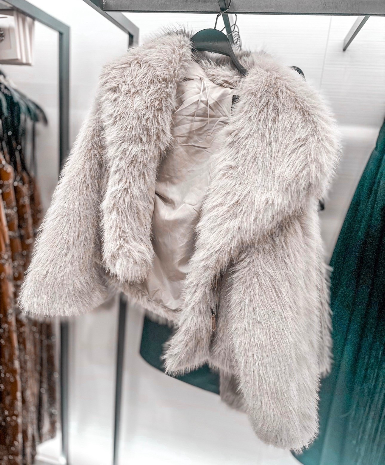 Time to bring out those gorgeous fur coats! 

#LTKootd #LTKGiftGuide #LTKHoliday

#LTKHoliday #LTKgrwm #LTKGiftGuide