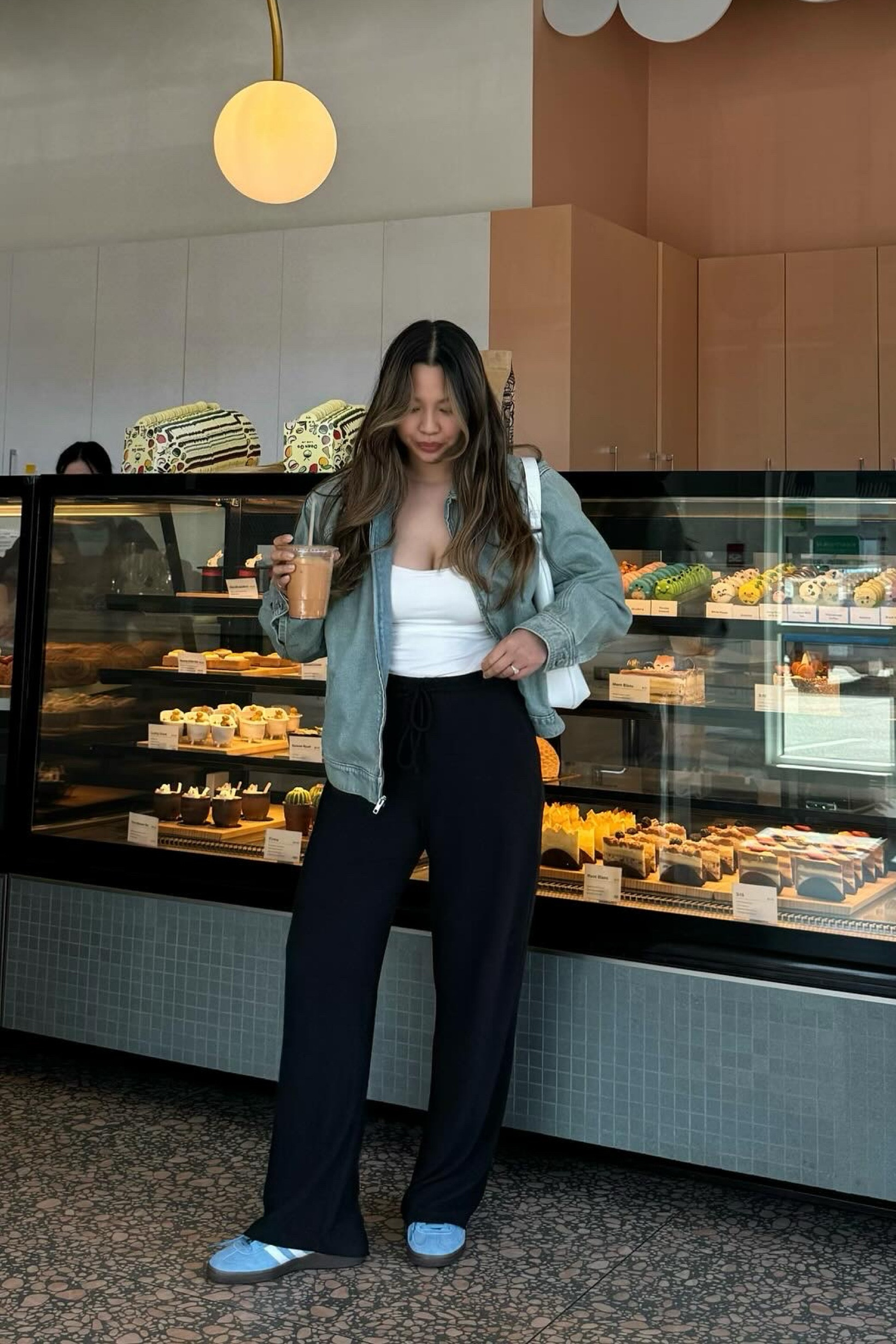 wanna go grab coffee 🥰☕️🍓🤍

#LTKfindsunder100 #LTKshoecrush #LTKstyletip