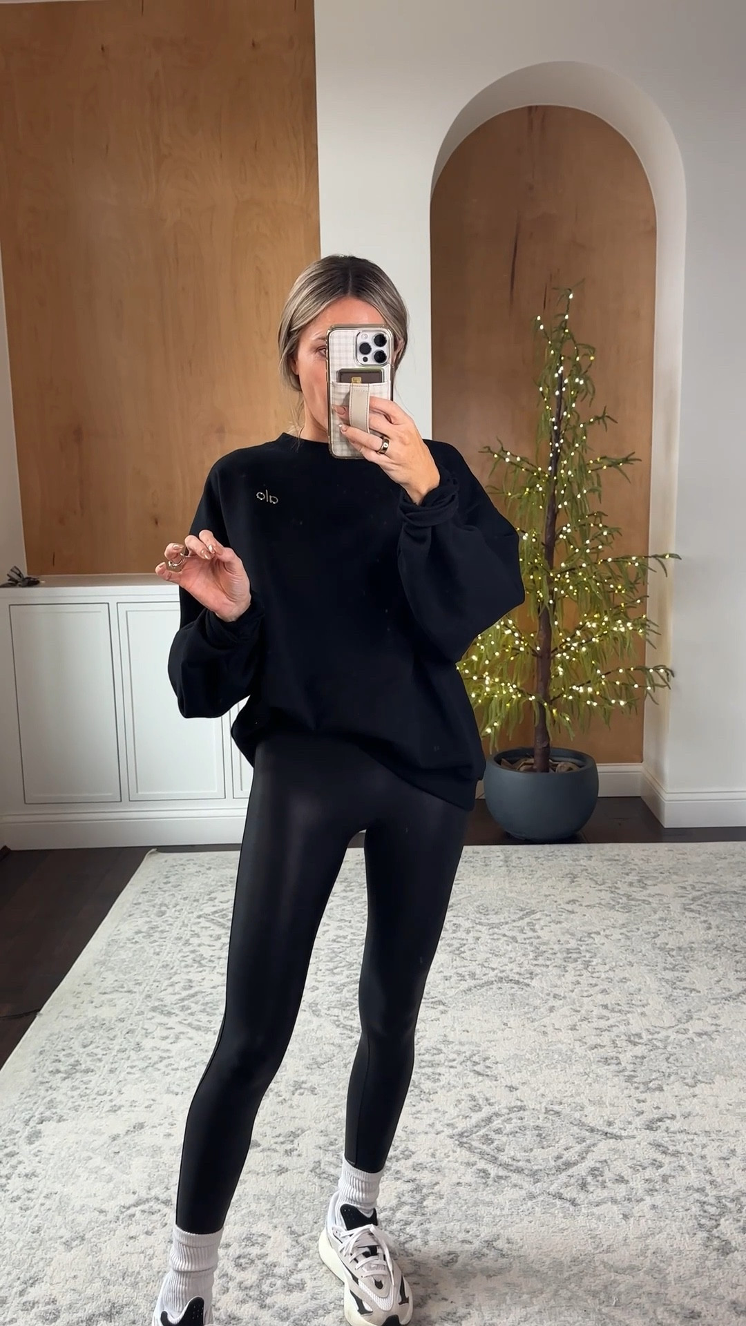 Spanx faux leather leggings on sale 50% off!! The lowest price ever!

Wearing xs petite

Alo sweatshirt - sized up to medium for an oversized fit

Follow my LTK @roseykatestyle on the @shop.LTK app to view this post and get my exclusive app-only content!

#liketkit #LTKSaleAlert
@shop.ltk
https://liketk.it/5Bs0Y

#LTKSaleAlert #LTKFindsUnder50 #LTKPetite