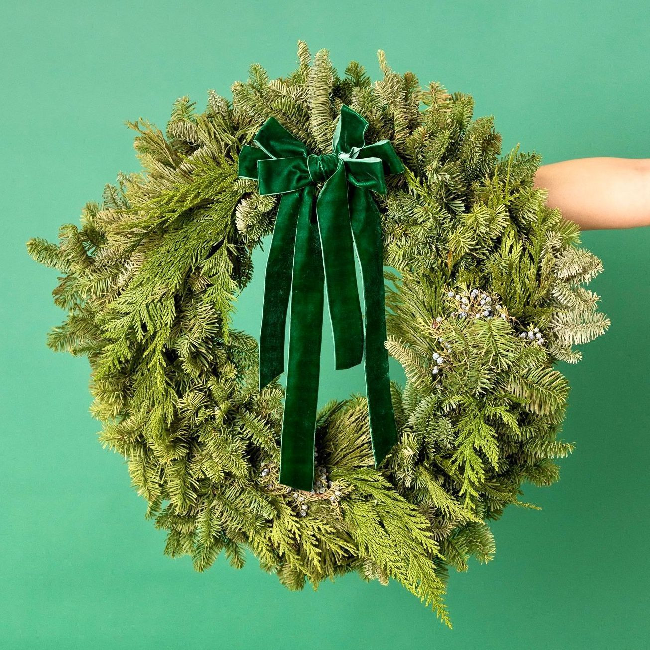 Green Classic: 24" | The Pretty Wreath
