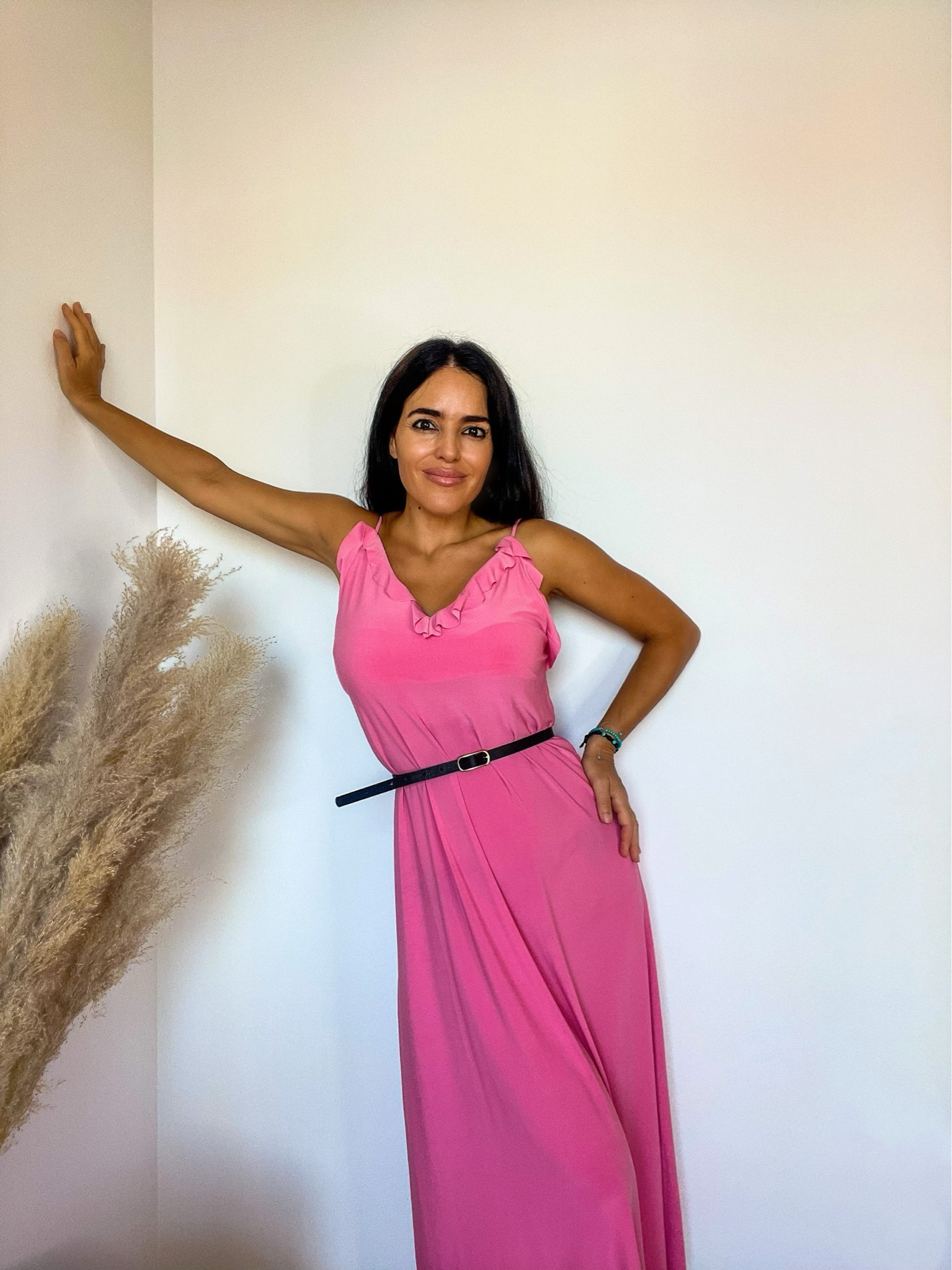 Look en rosa 

Outfit inspired, vestido rosa, vestido largo, Ibiza outfit, holiday outfit, Revolve, Asos, Zara, HM, look negro, outfitters, urban casual, Vero Moda, Ssence, Mytheresq, autumn outfit, summer outfit, look elegante, España

#LTKeurope #LTKstyletip #LTKSeasonal