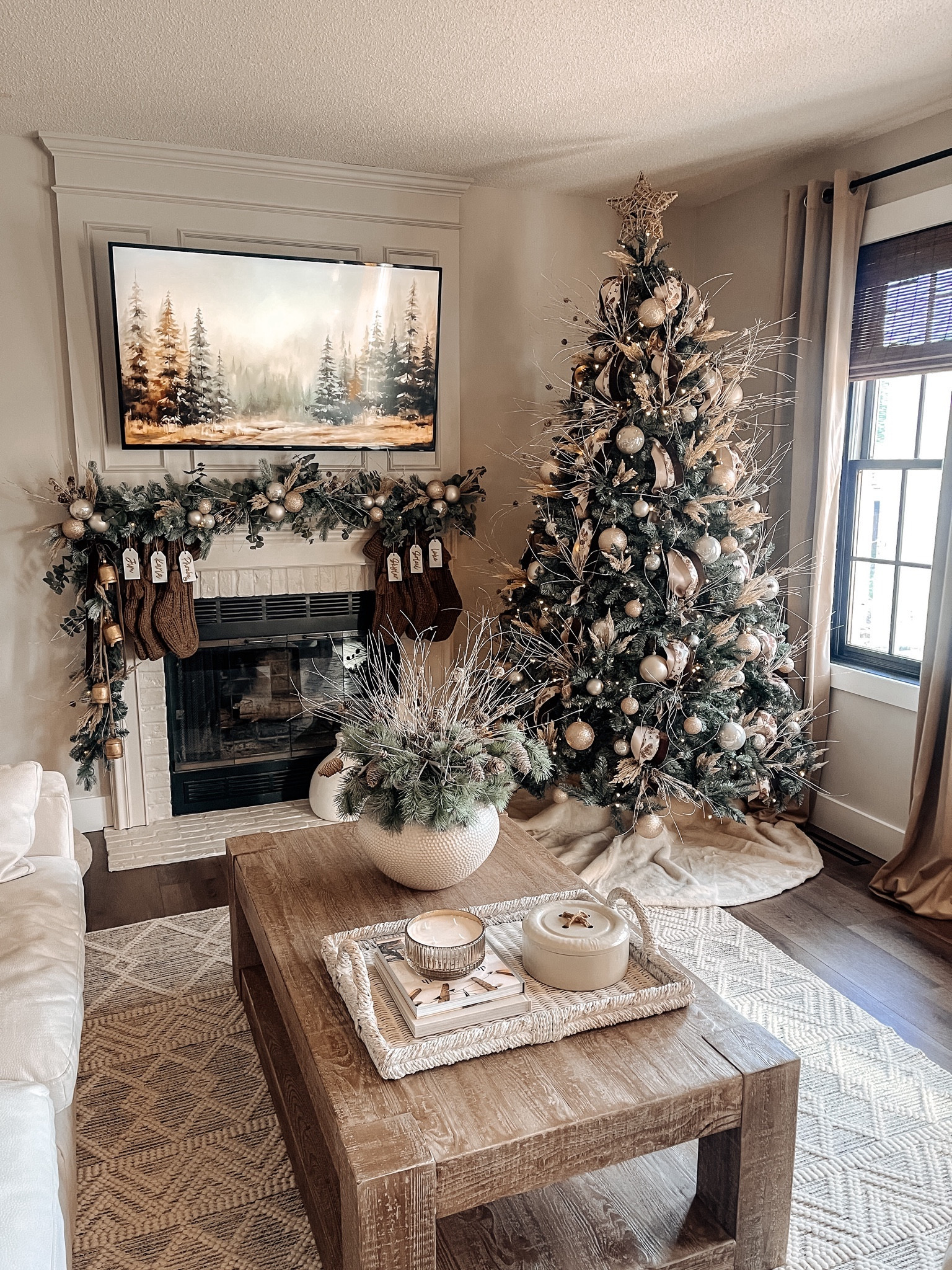 Christmas Decor

#LTKhome #LTKHoliday #LTKfamily