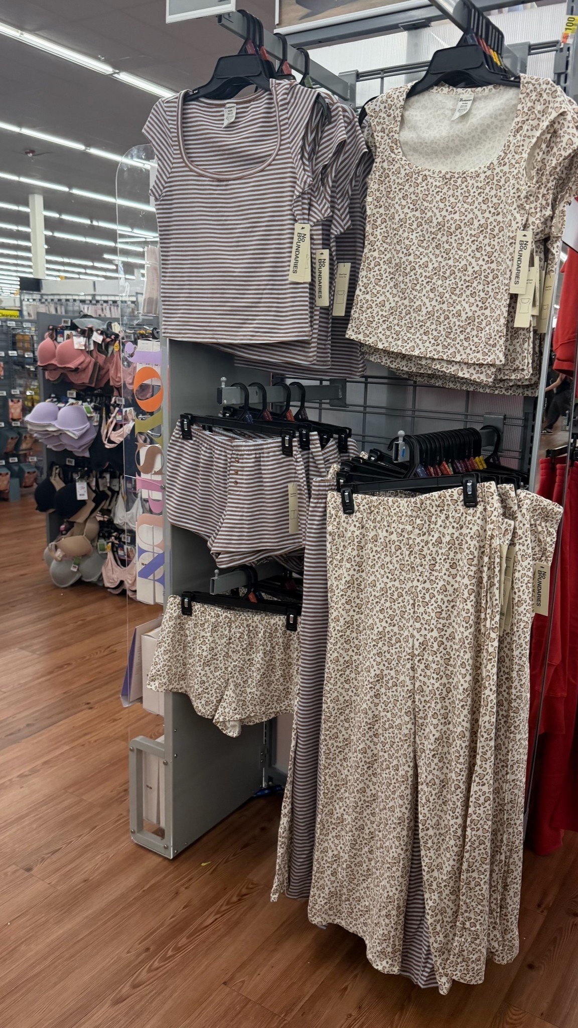 This lounge wear from Walmart is so soft and so comfy

#LTKdayinmylife #LTKgrwm #LTKootd