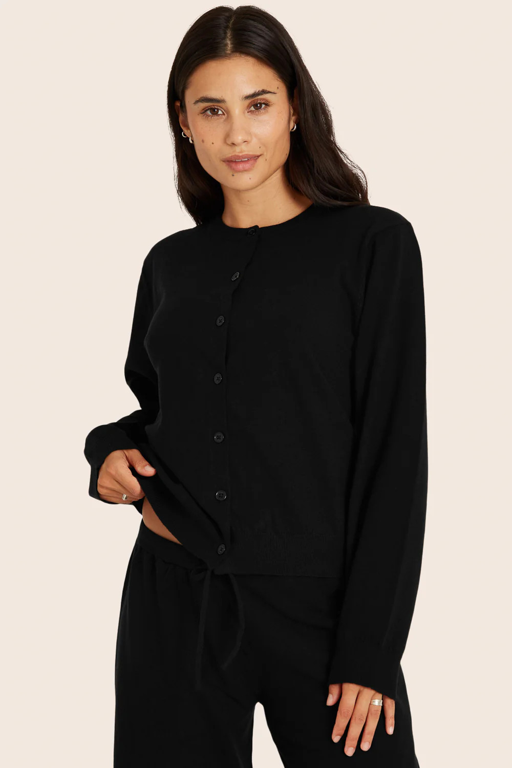 FLAT KNIT EVERYDAY CARDIGAN - ONYX | SET Active