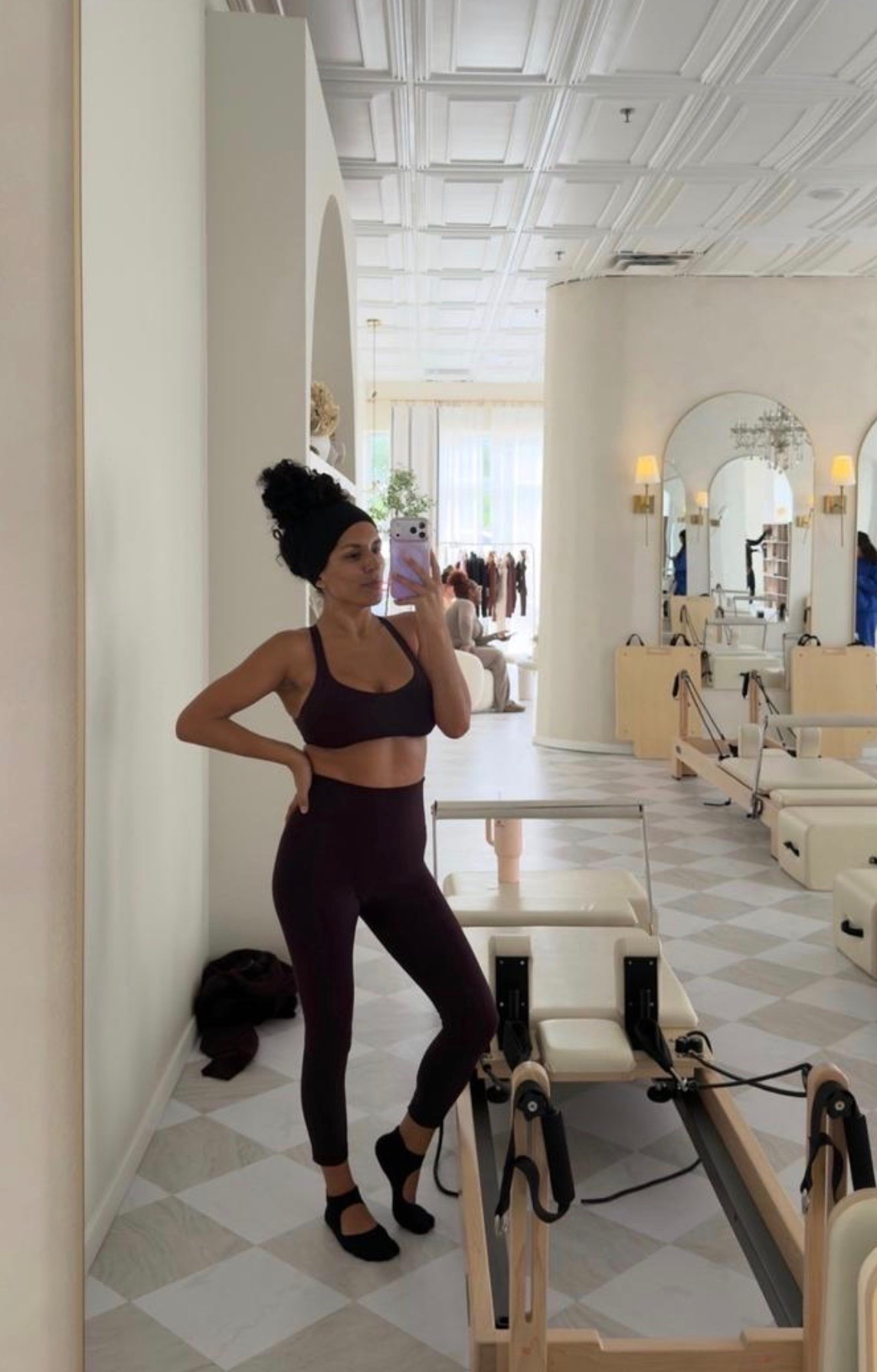 A matching activewear set that’s equal parts supportive, flattering, and easy to wear. Perfect for everything from Pilates to coffee runs. 🤎

#PilatesStyle #Activewear #WorkoutSet #PilatesOutfit #WellnessStyle #Athleisure #FitnessFashion #NeutralStyle #MatchingSet #HealthyLifestyle

#LTKdayinmylife #LTKfitnessgoals #LTKmorningroutine