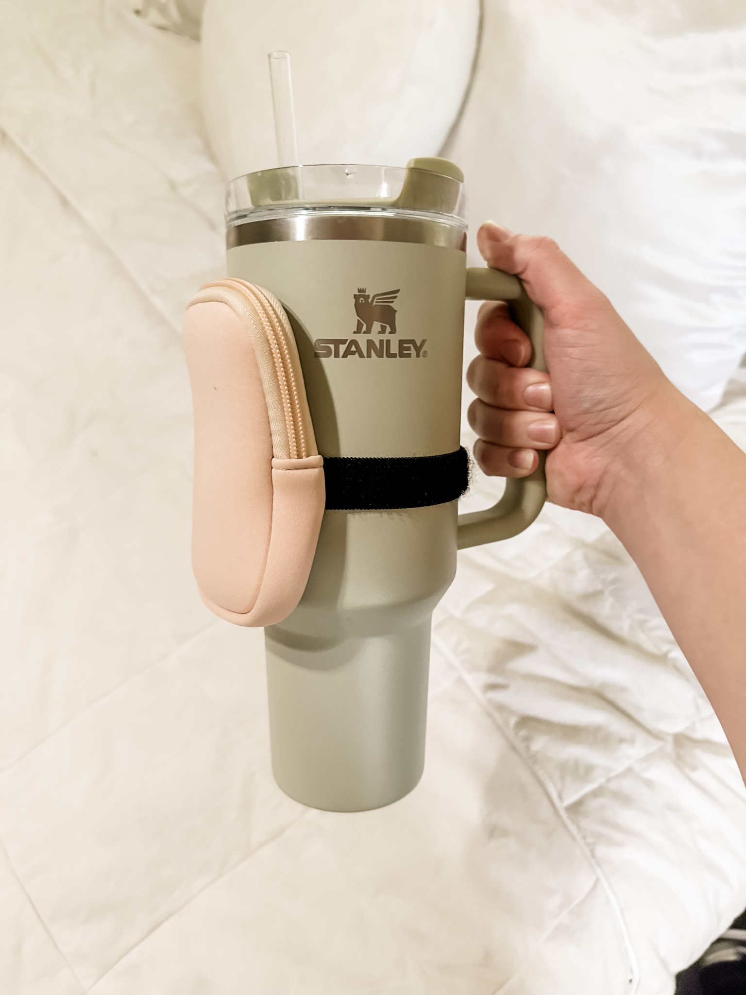 Akisola Stanley Cup Water Bottle Pouch

#LTKitbag #LTKhome #LTKtravel