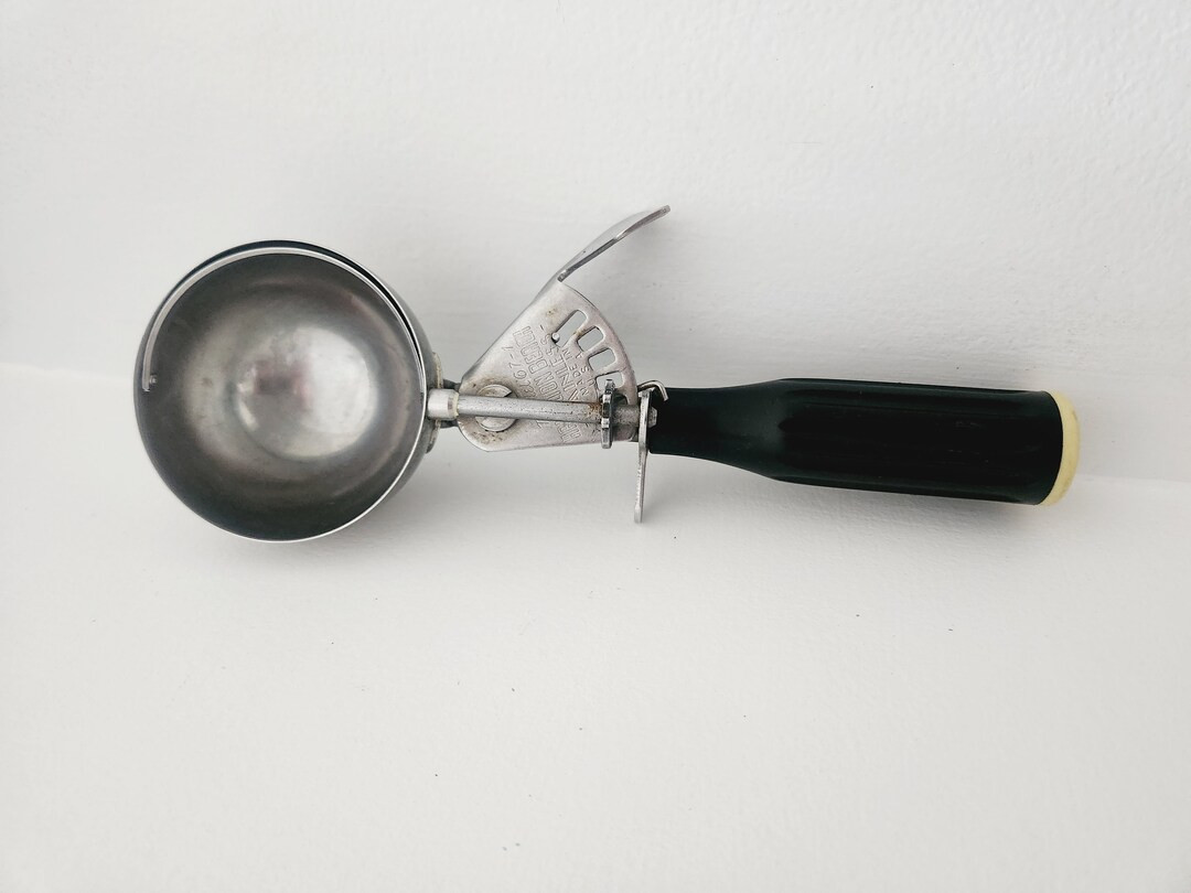 Vintage Metal Ice Cream Scoop With Plastic Handle Hamilton Berch Stainless Steel Model 67-1 Scoop... | Etsy (US)