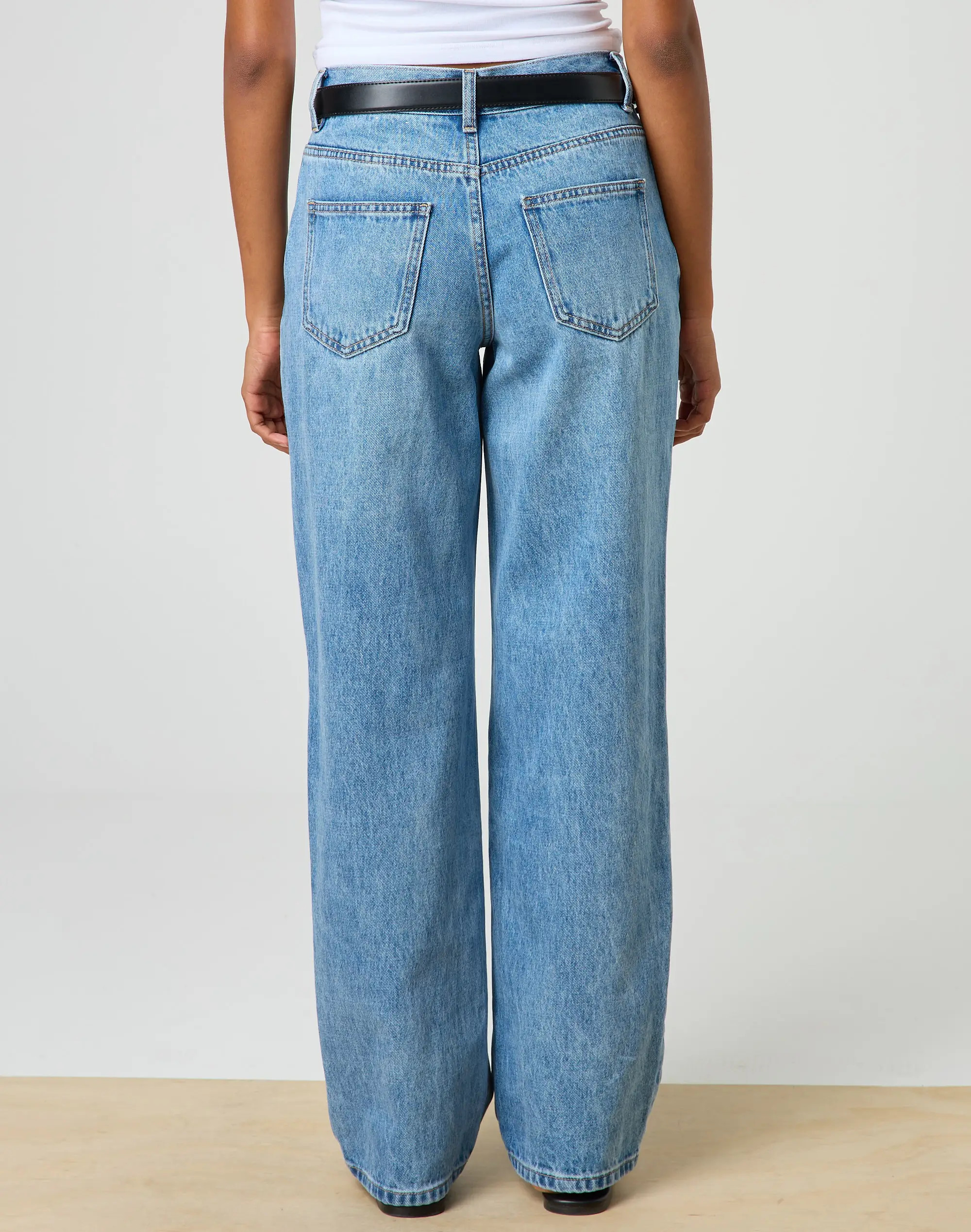 Mid Rise Baggy Fit Jean | Glassons (Australia)
