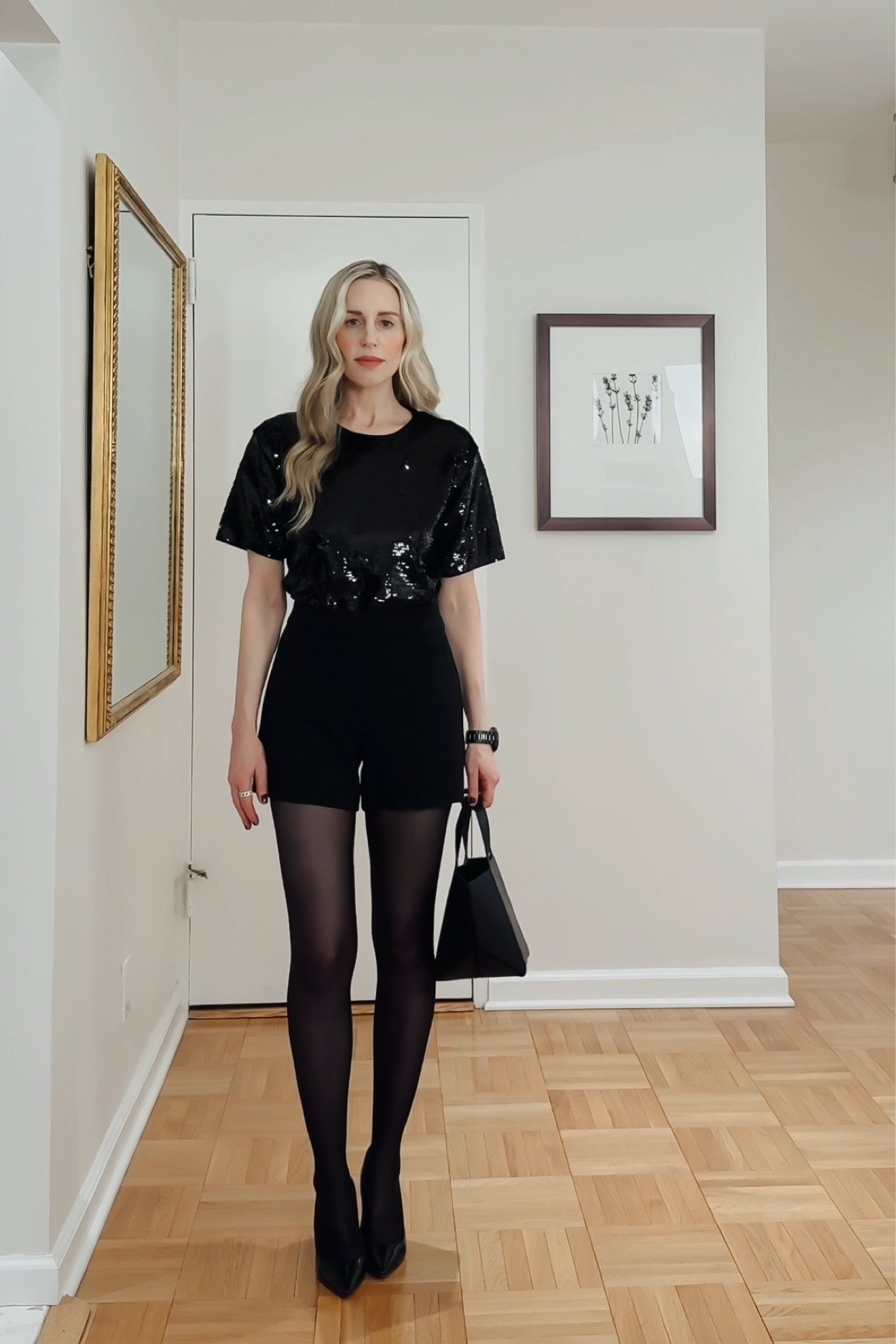 Love this look for a holiday party or New Year’s Eve! 

#LTKStyleTip #LTKHoliday #LTKSeasonal