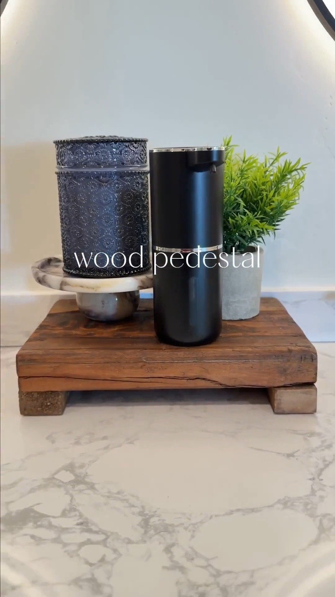 Amazon bathroom favorites. The kind of little upgrades that make the space feel cleaner, more put together, and a whole lot better to use every day.

The small stuff really does add up in here.