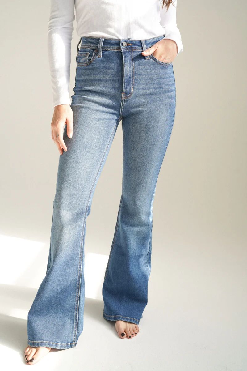 Austin Flare Jeans | Carly Jean Los Angeles