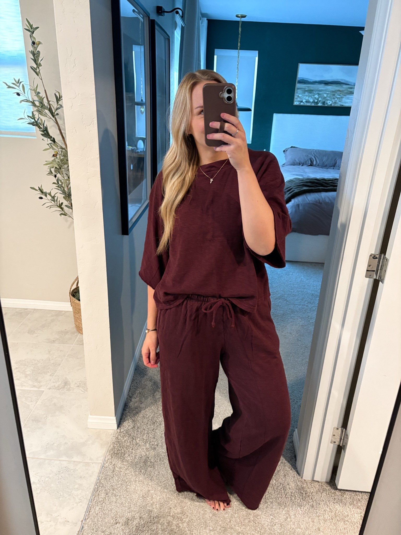 Aerie loungewear set / fall set / fall vibe / matching set / vacation / travel / mom outfit 
Wearing size medium (size 10)

#LTKMidsize #LTKTravel #LTKmomlife