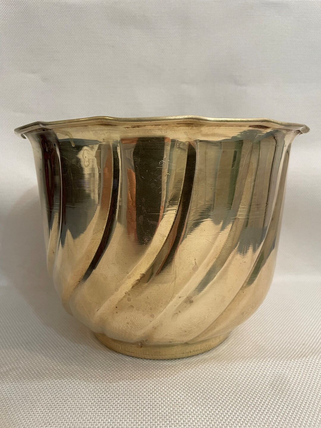 1970s Brass Swirl Patterned Cache Pot or Planter - Etsy | Etsy (US)
