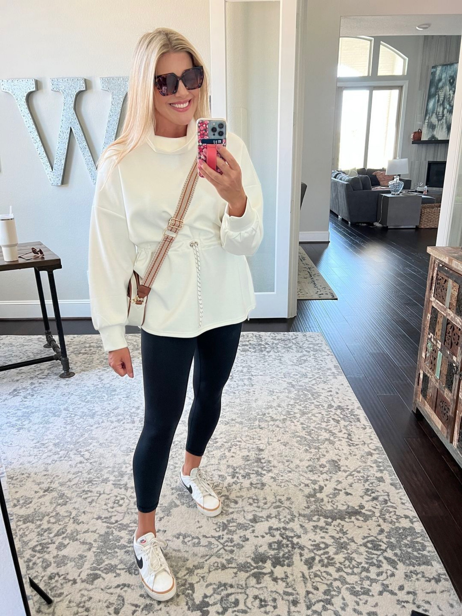 Early Fall Outfit

Late summer outfit  early fall  fall outfit  tunic  sweatshirt  leggings  trendy outfit  what I wore  fashion  fashion blogger  fall fashion  FitMomming


#LTKFindsUnder50 #LTKStyleTip