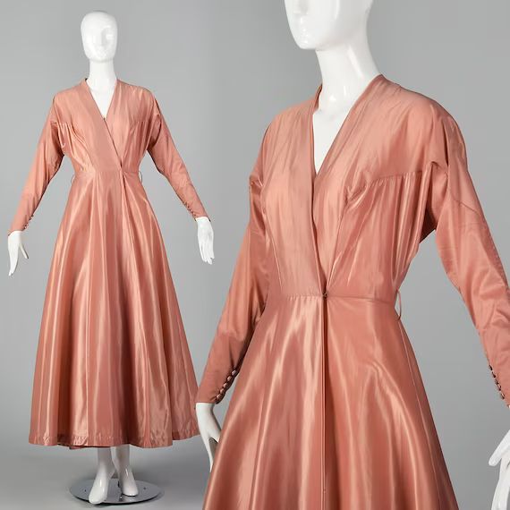 1950s Schiaparelli Robe Pink  Dressing Gown Long Sleeve House Coat Wrap Glamorous Pin Up Boudoir ... | Etsy (US)