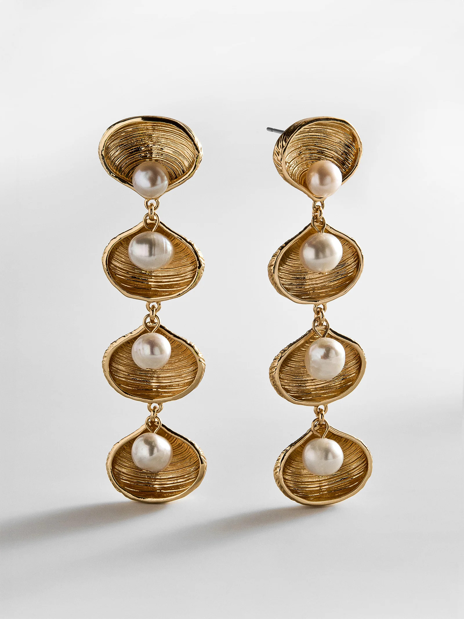 Calypso Seashell Earrings - Gold/Pearl | BaubleBar