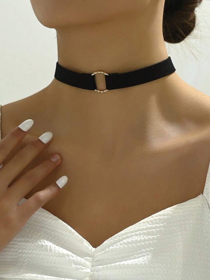 1pc Fashionable & Minimalist Short Velvet Band Multi Layered Beaded Heart Pendant Necklace Collar | SHEIN