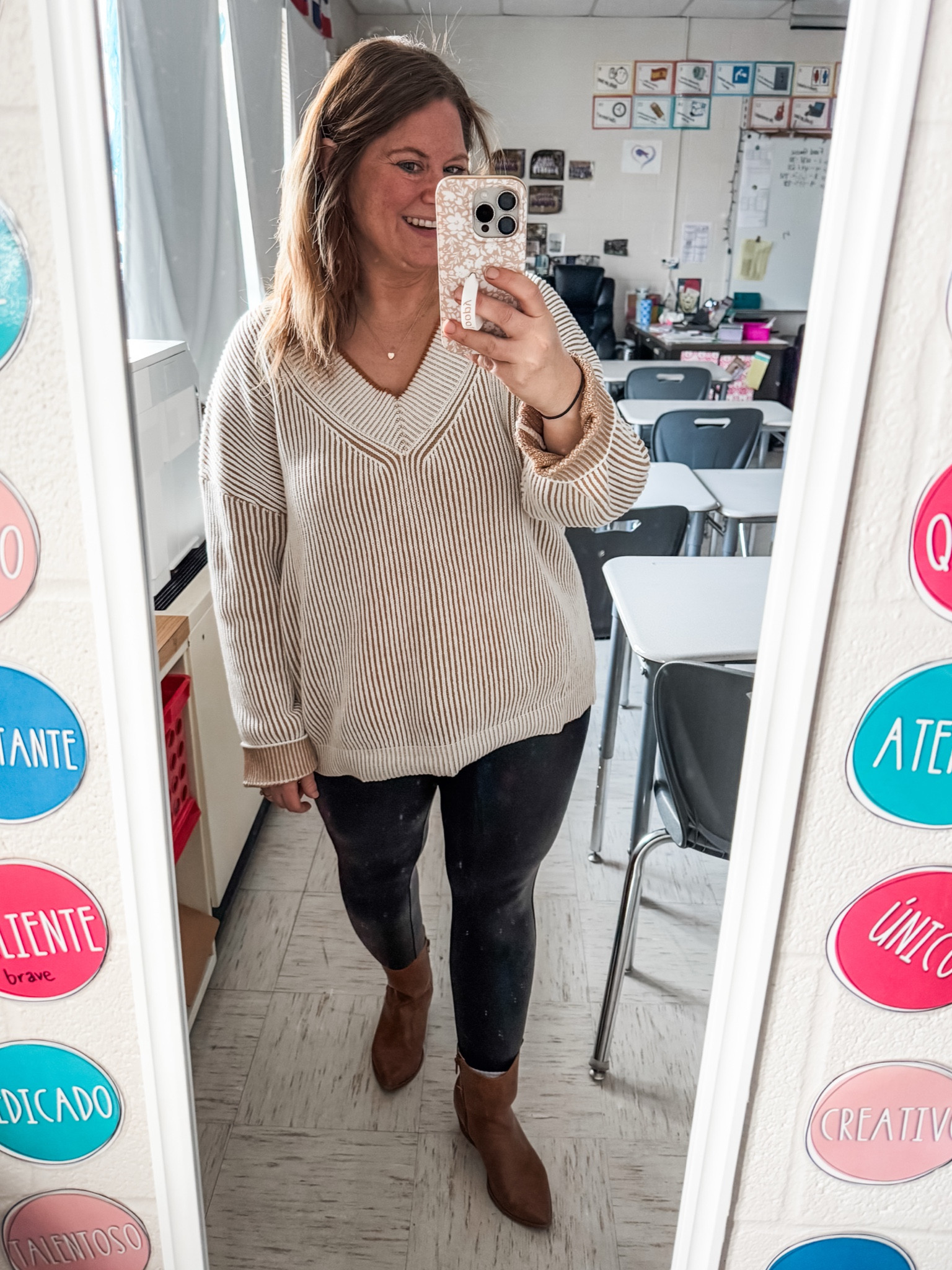 I love a comfy leggings teacher outfit for cold days - especially Thursdays! 

#LTKMidsize #LTKWorkwear #LTKStyleTip