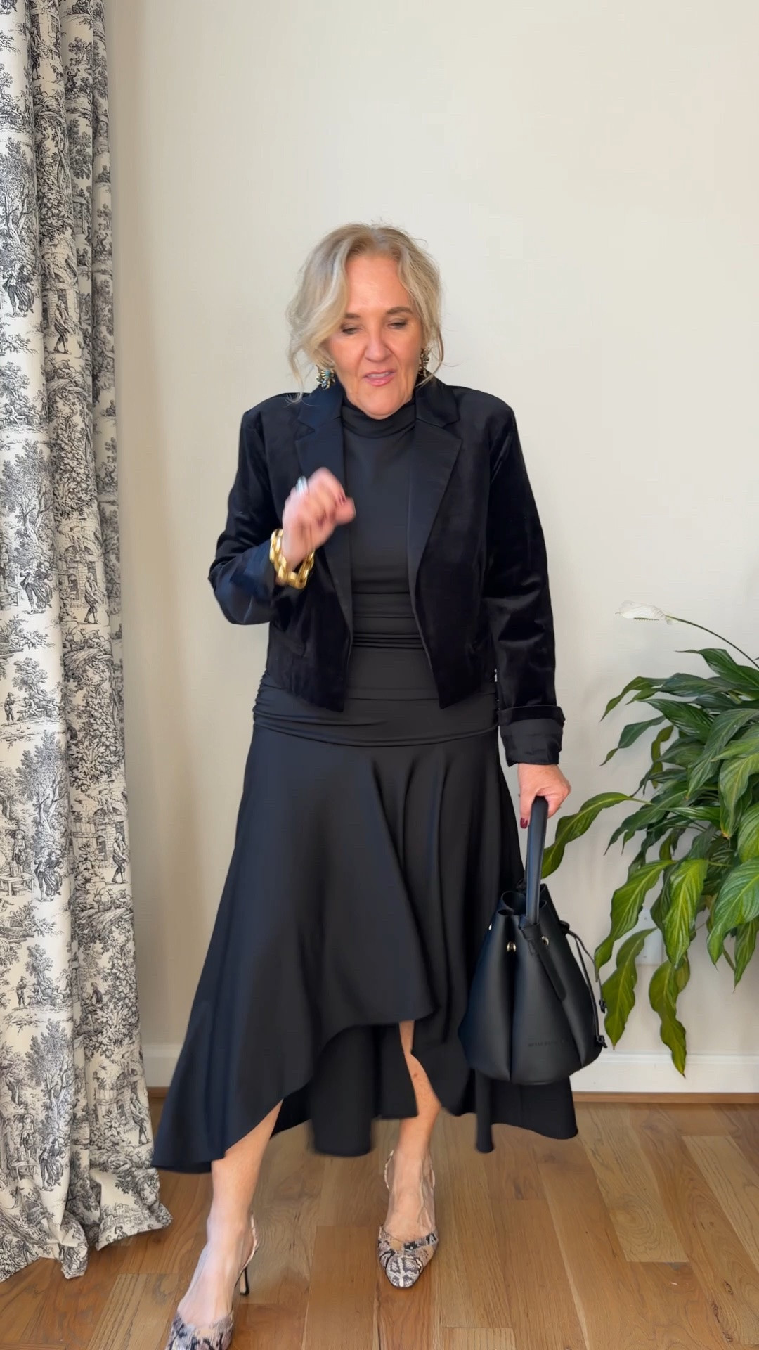 LBD black dress size medium petite 
Velvet tuxedo jacket medium I cuffed the sleeves back this is lovely and you’ll wear it a lot. 
Bag is the perfect day to night bag. Comes with a crossbody strap.