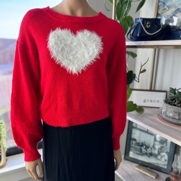 Sincerely Jules, w/ Distinguishable White Fuzzy Heart on Red Sweater❤️🤍 SZ Small | Poshmark