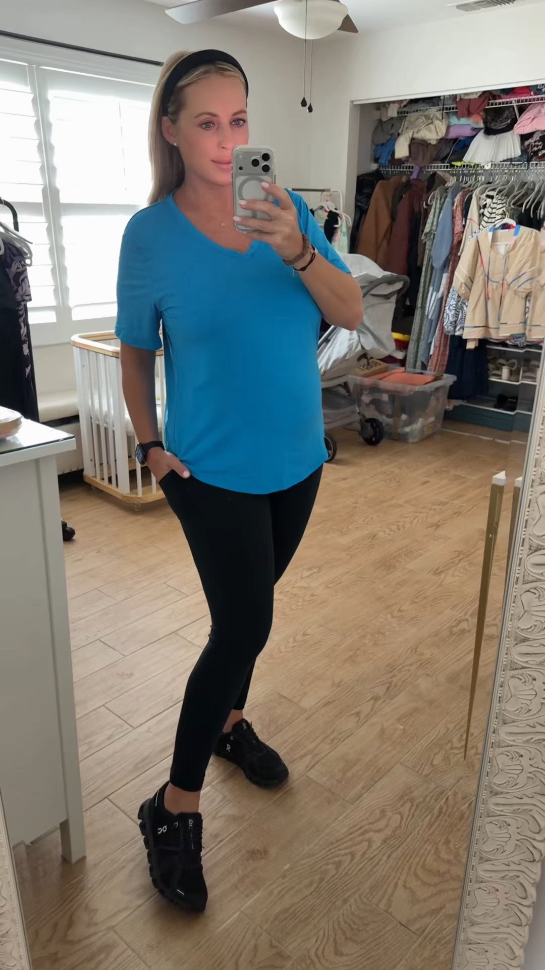 Leggings outfit. Activewear. Wearing XL in top and leggings. 25 weeks pregnant

#LTKootd #LTKActive #LTKBump