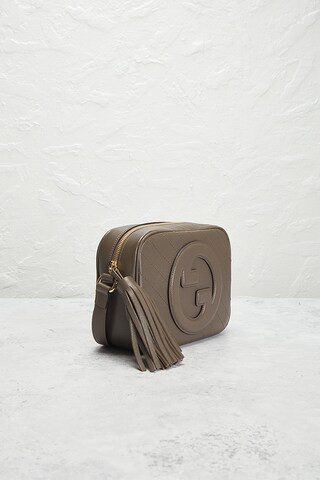 Gucci Sakai Be Green Blondie Shoulder Bag in Brown | Revolve Clothing (Global)