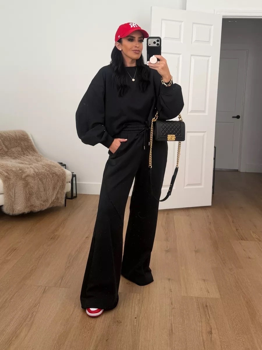 Jordan Flight Fleece Women's Flared Pants wearing size medium. Jordan Flight Fleece Women's Mod-Crop Crew-Neck Sweatshirt size medium.