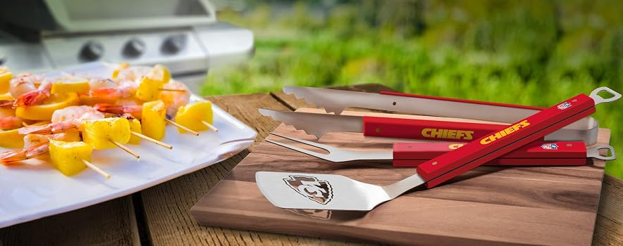 YouTheFan NFL Spirit Series 3-Piece BBQ Set | Amazon (US)