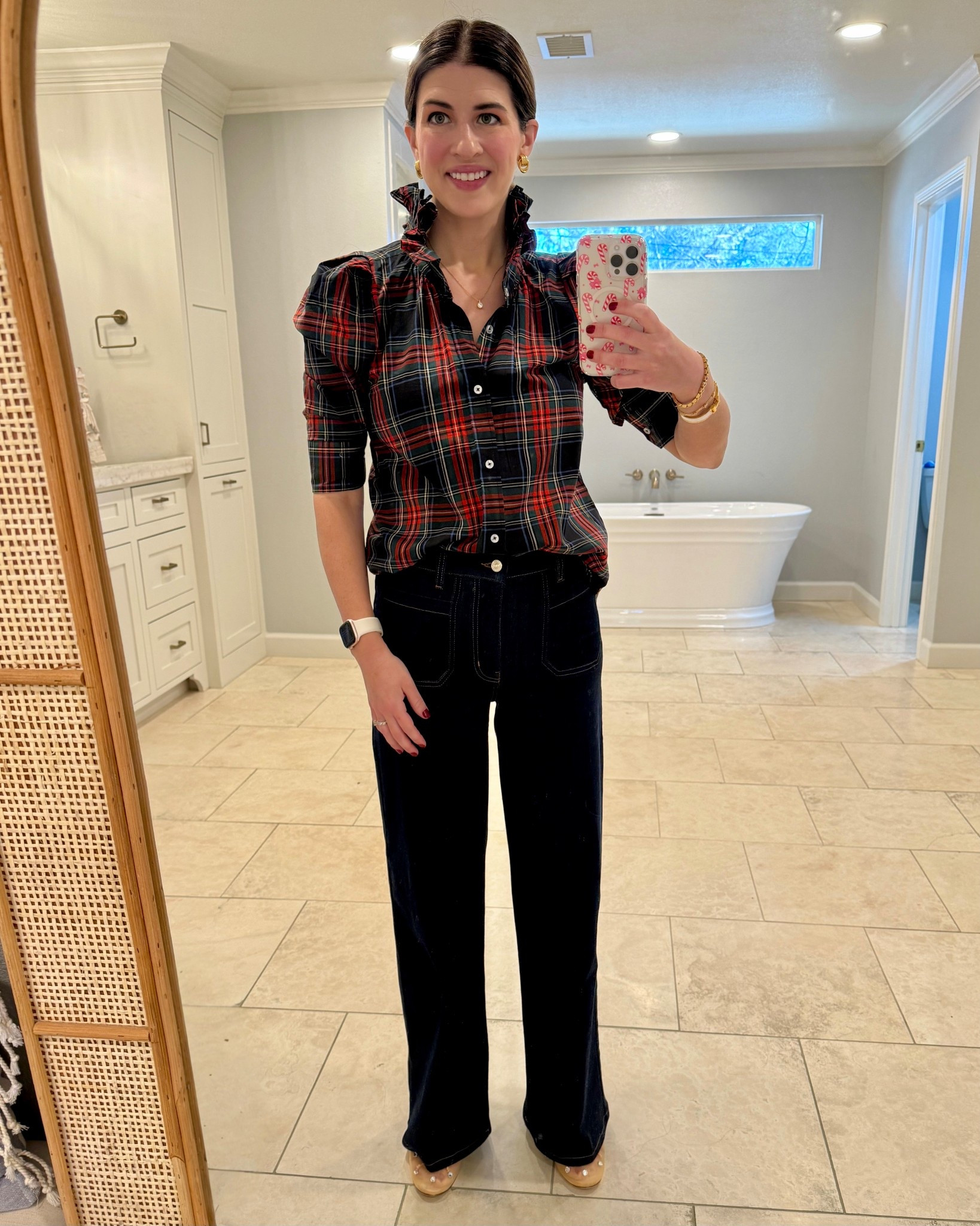 Day to night outfits are my fave kind 🎄🎅🏼
I wore this look from delivering client Christmas gifts straight to an ornament exchange with my girls, and it worked for everything. Comfortable, flattering, feminine, and polished without feeling overdone — exactly what I want this time of year. Linked everything I could!

#LTKSeasonal #LTKootd #LTKHoliday