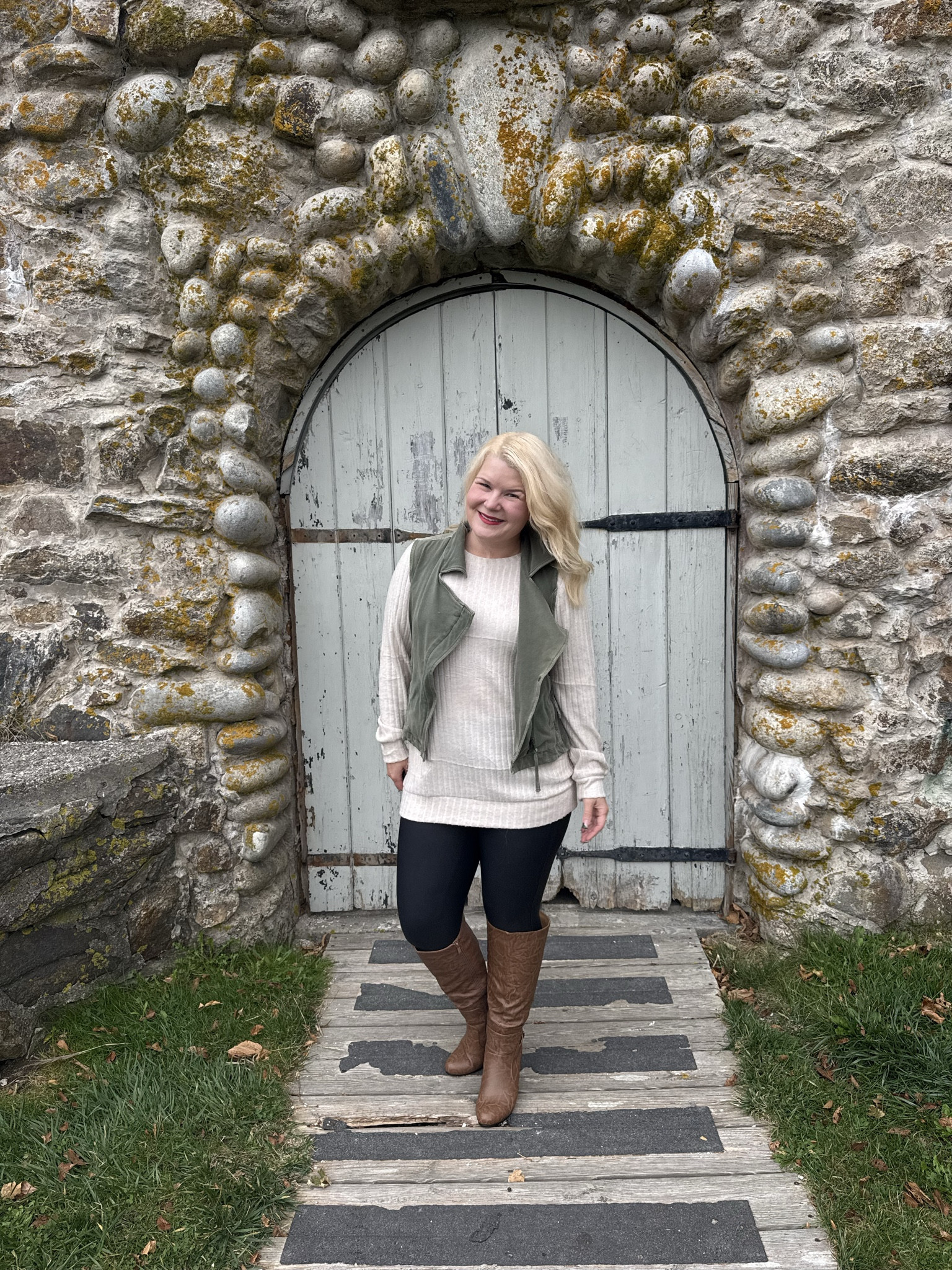 Friyay ootd are some of my winter staples including @Spanx leggings. 

#LTKWorkwear #LTKootd #LTKPetite