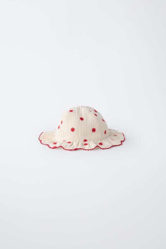 EMBROIDERED FLOWER TEXTURE HAT | Zara US