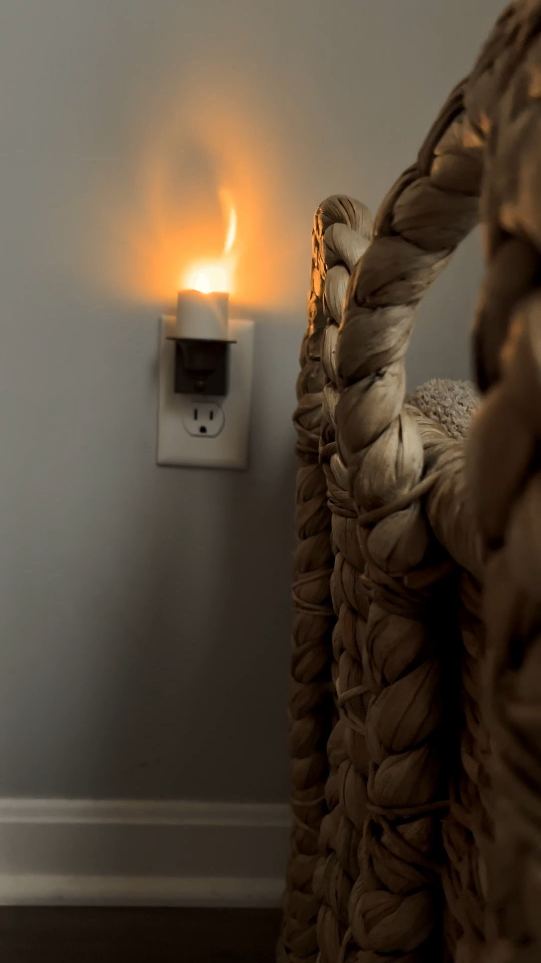 My flameless candle nightlight is ON SALE for Black Friday!✨It instantly makes a space feel cozy!

#LTKHome #LTKCyberWeek #LTKSaleAlert