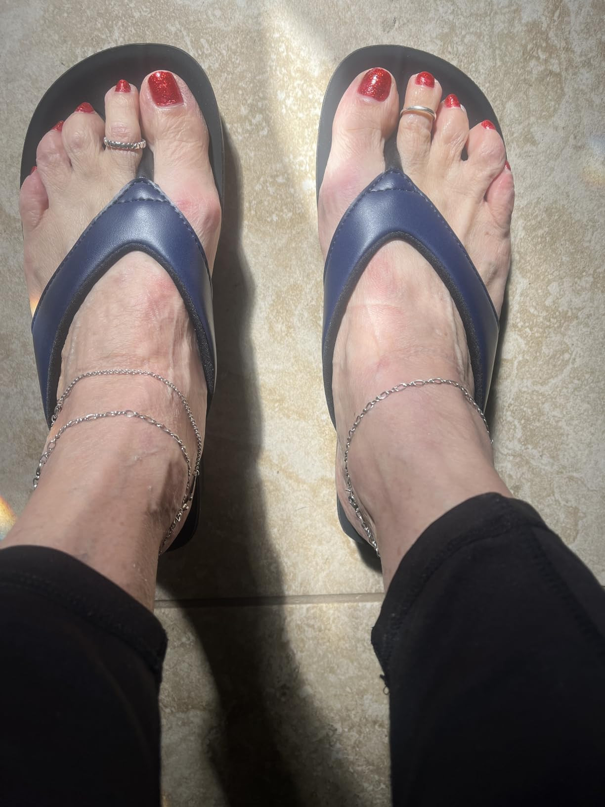 AEROTHOTIC Arch Support Flip Flops for women Stylish Cushioned Padded Straps with Soft Toe Post S... | Amazon (US)