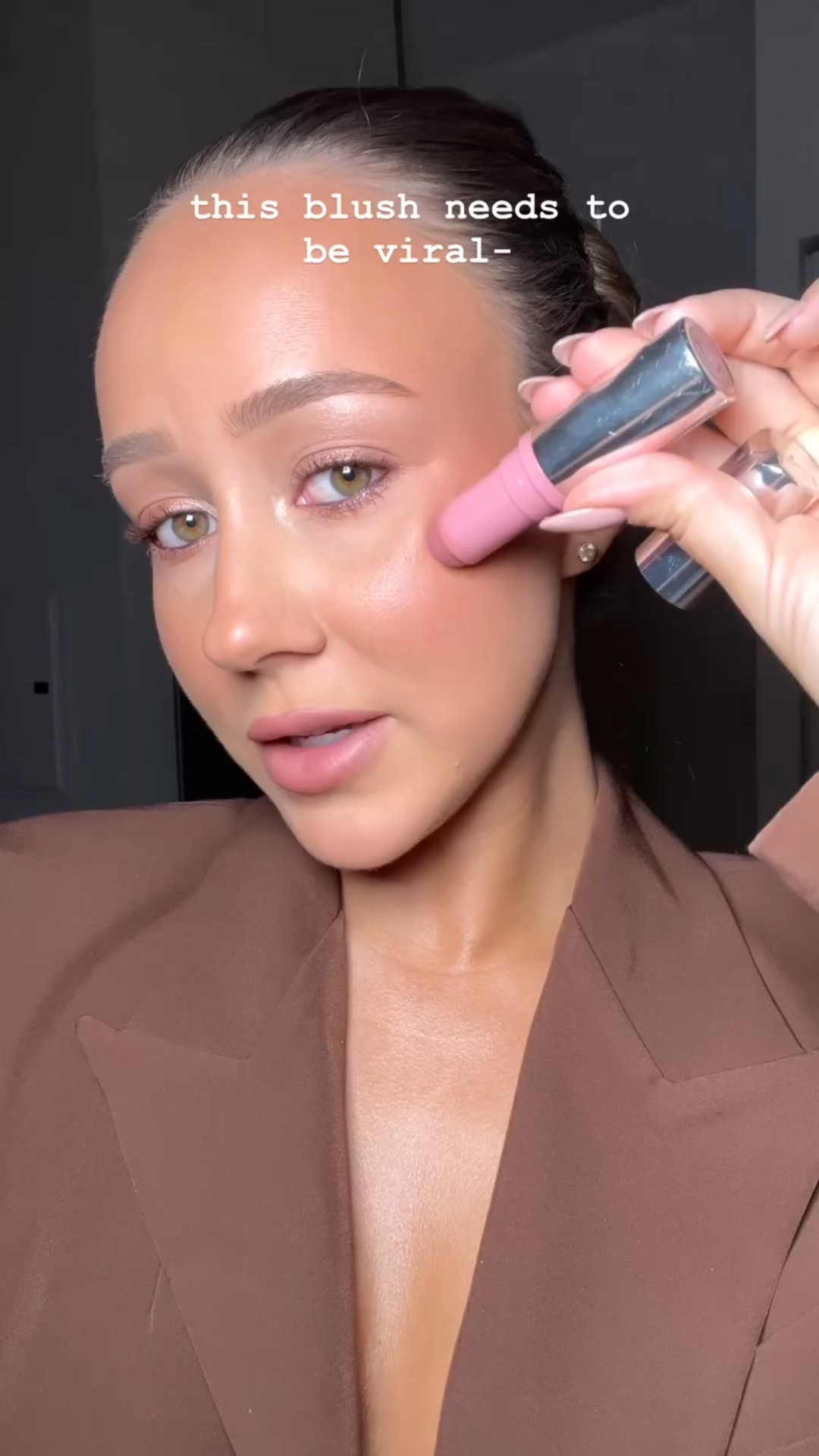this blush is INSANE 

@hauslabs glassy hibiscus blush- unique formula and VERY glassy but not shimmery 






























blush, hauslabs, blush trend, pink blush, makeup recommendations, makeup ideas, makeup inspo, makeup tutorial, trending makeup

#LTKbeauty #LTKcanada