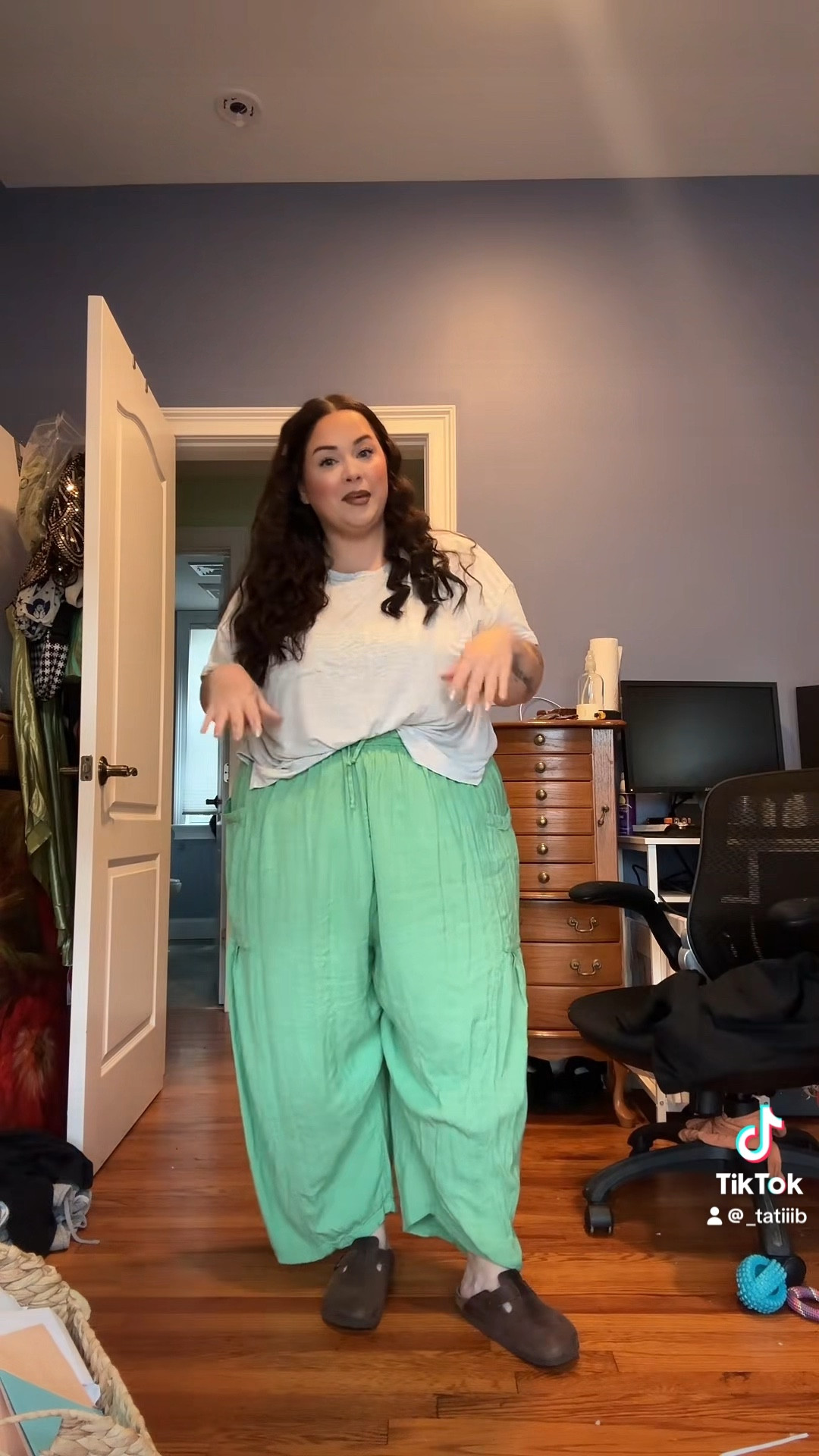 OOTD besties 
Pants were an XL but have LOTS of stretch 
Top is a XL as well


#LTKSeasonal #LTKPlusSize #LTKStyleTip