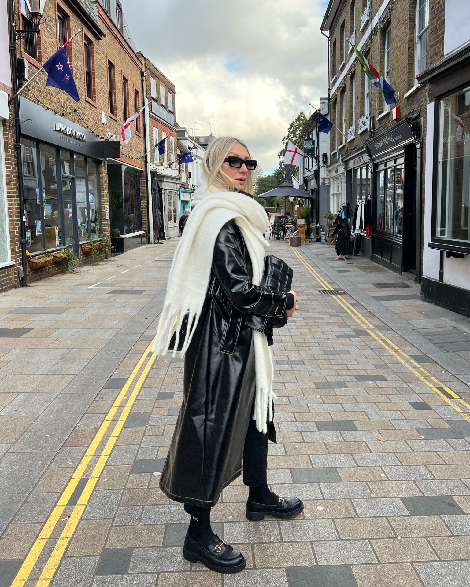 All black and a scarf 

#leathertrench #loafers #fringedscarf #blacksunglasses 


#LTKeurope #LTKunder50 #LTKSeasonal