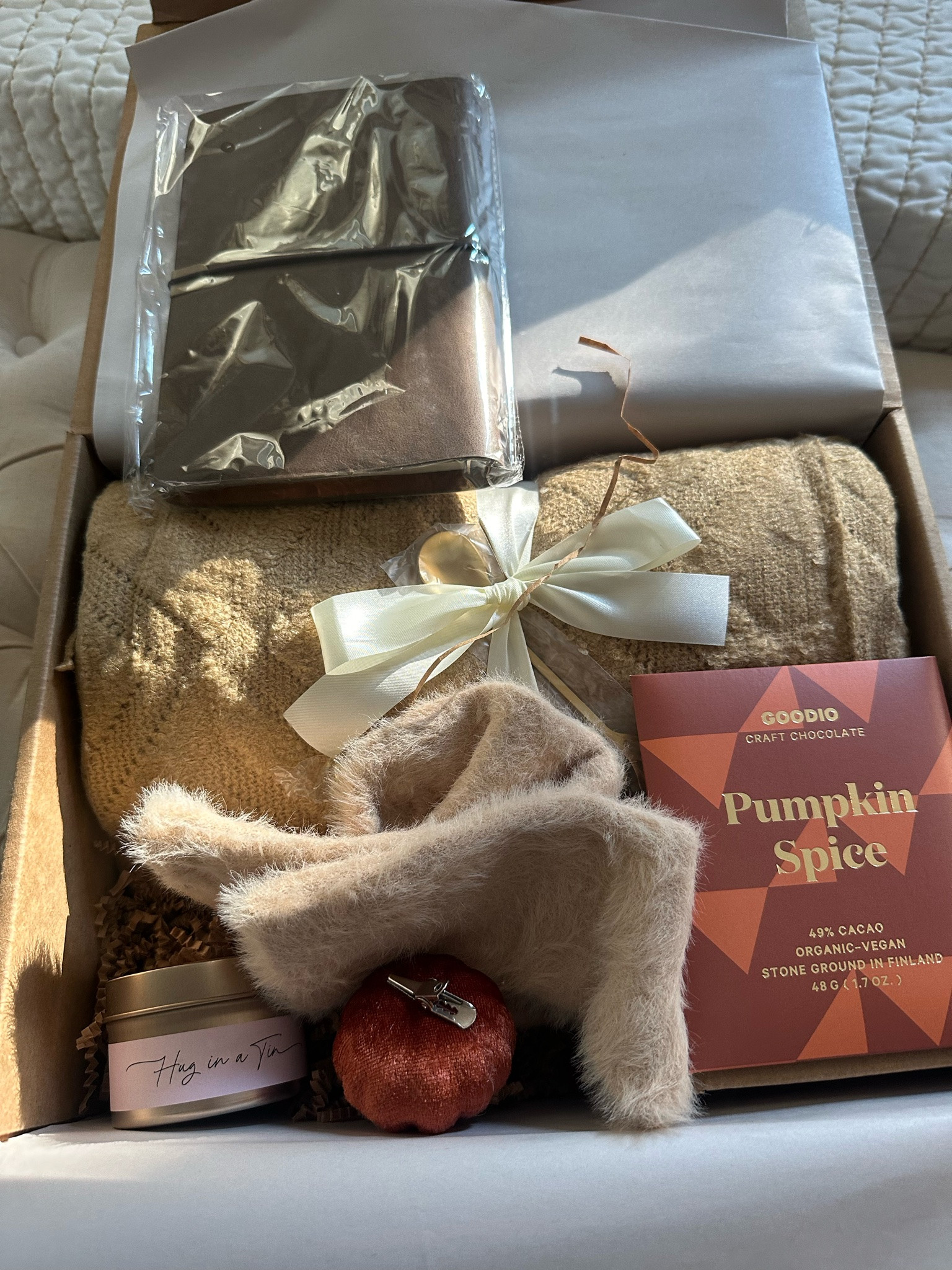 The coziest gift set perfect for an autumn present, a hostess gift or someones birthday.

#LTKselfcare #LTKSeasonal #LTKHome