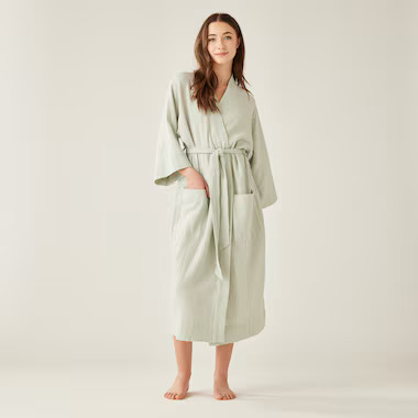 ORGANIC COTTON GAUZE ROBE, SAGE MEDIUM-LARGE | Indigo (CA)