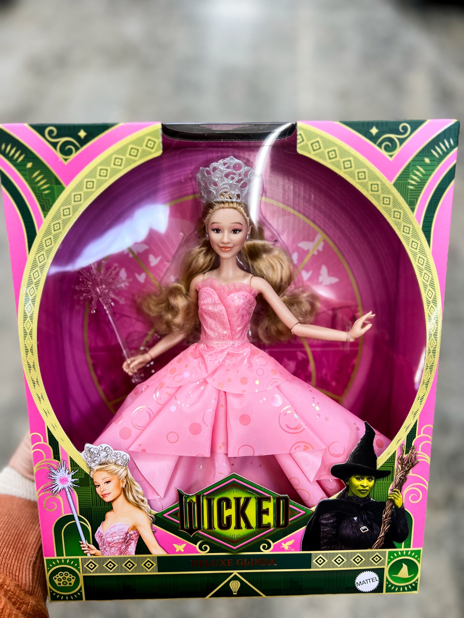 slim fit dress slacks Mattel - Barbie Complete Looks Complete Outfit With Pink Puff Sleeve Dress,  Necklace, And Bow Heels main image 0
